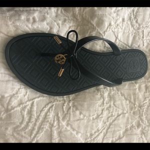 Tory Burch Thora jelly bow thong navy